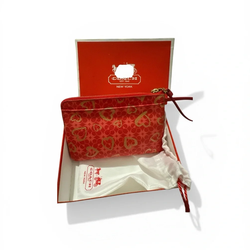 Coach NWB  Red and Gold Heart Wristlet and Dustbag - Picture 2 of 3